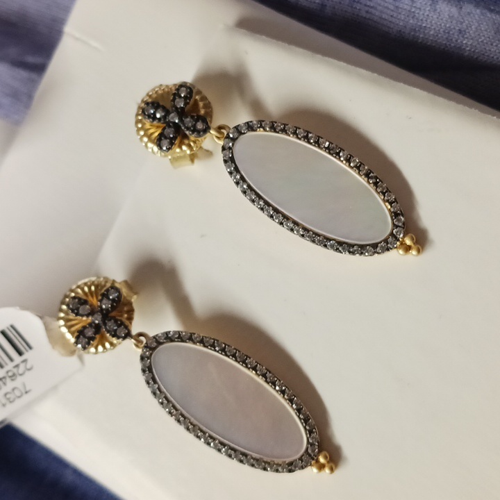 Frieda Rhotham New Mother Of Pearl Earrings.